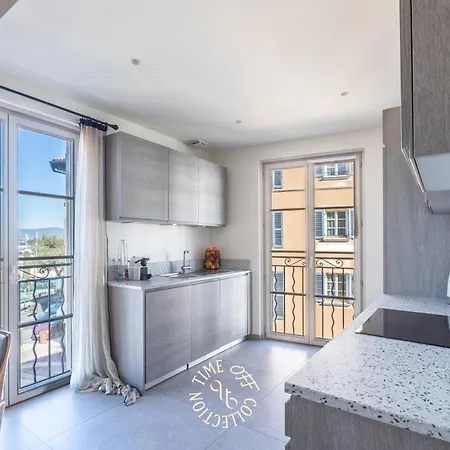 A&a By Time Off Collection 圣特罗佩