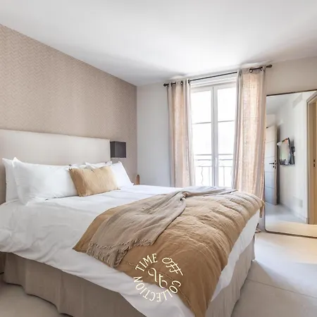 A&a By Time Off Collection